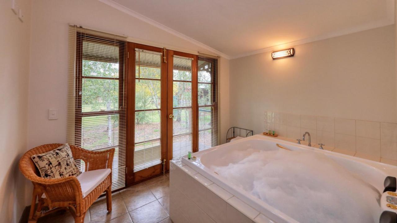 Beechworth Cedar Cottages Ngoại thất bức ảnh