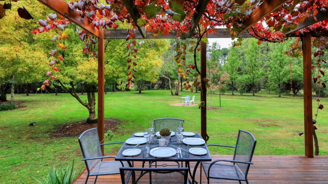 Beechworth Cedar Cottages Ngoại thất bức ảnh