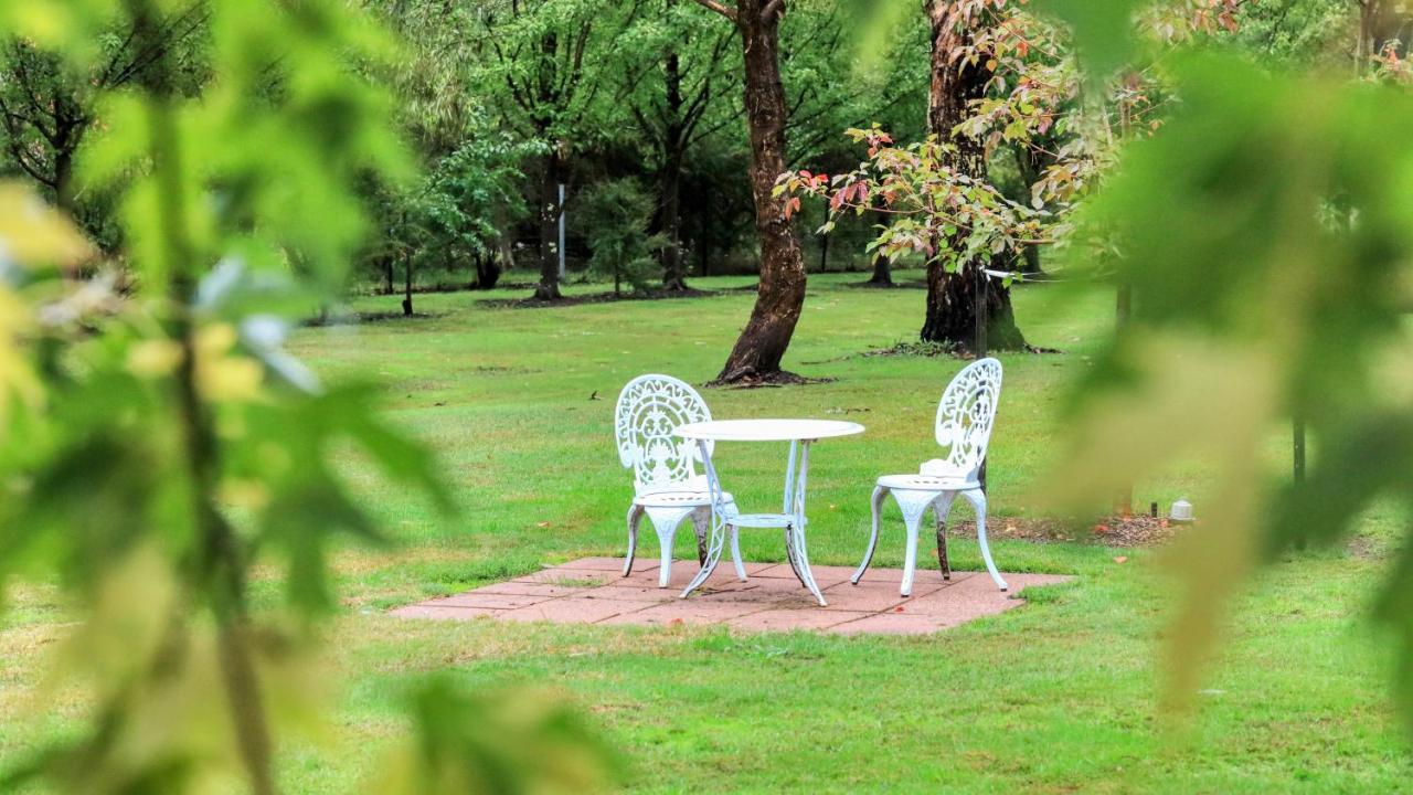 Beechworth Cedar Cottages Ngoại thất bức ảnh