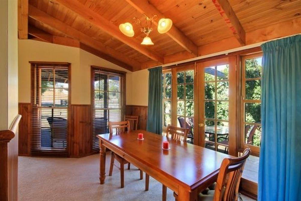 Beechworth Cedar Cottages Ngoại thất bức ảnh